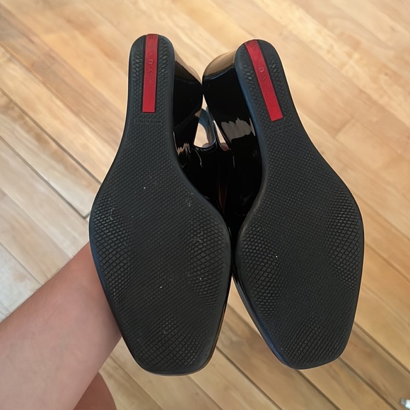 Black Prada wedges. Excellent condition. Barely worn - Picture 3 of 4